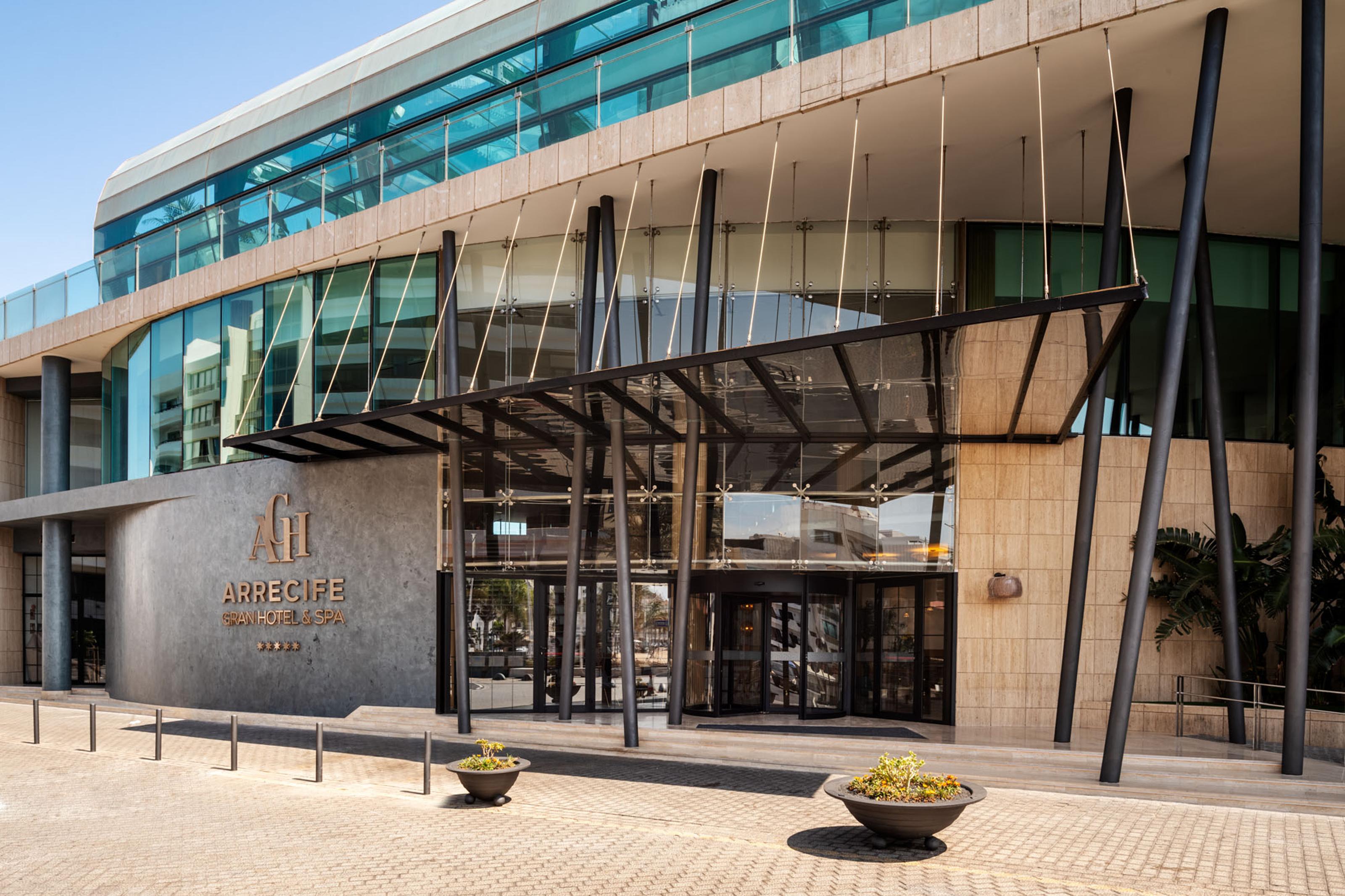 Arrecife Gran Hotel & Spa Exterior foto Entrance to the hotel