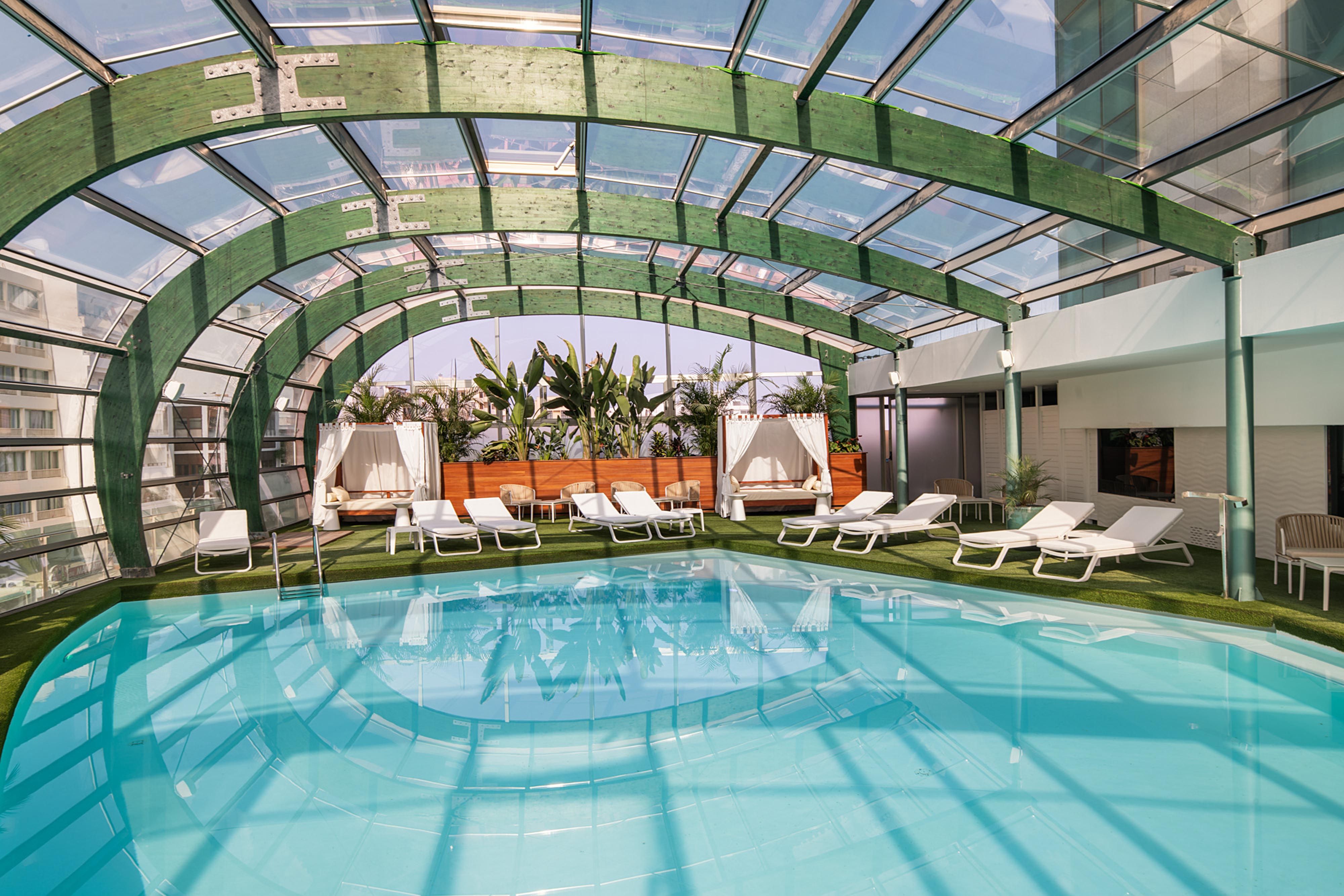 Arrecife Gran Hotel & Spa Exterior foto The pool at the hotel