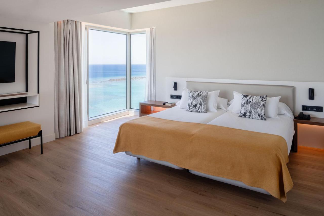 Arrecife Gran Hotel & Spa Exterior foto A room at the hotel